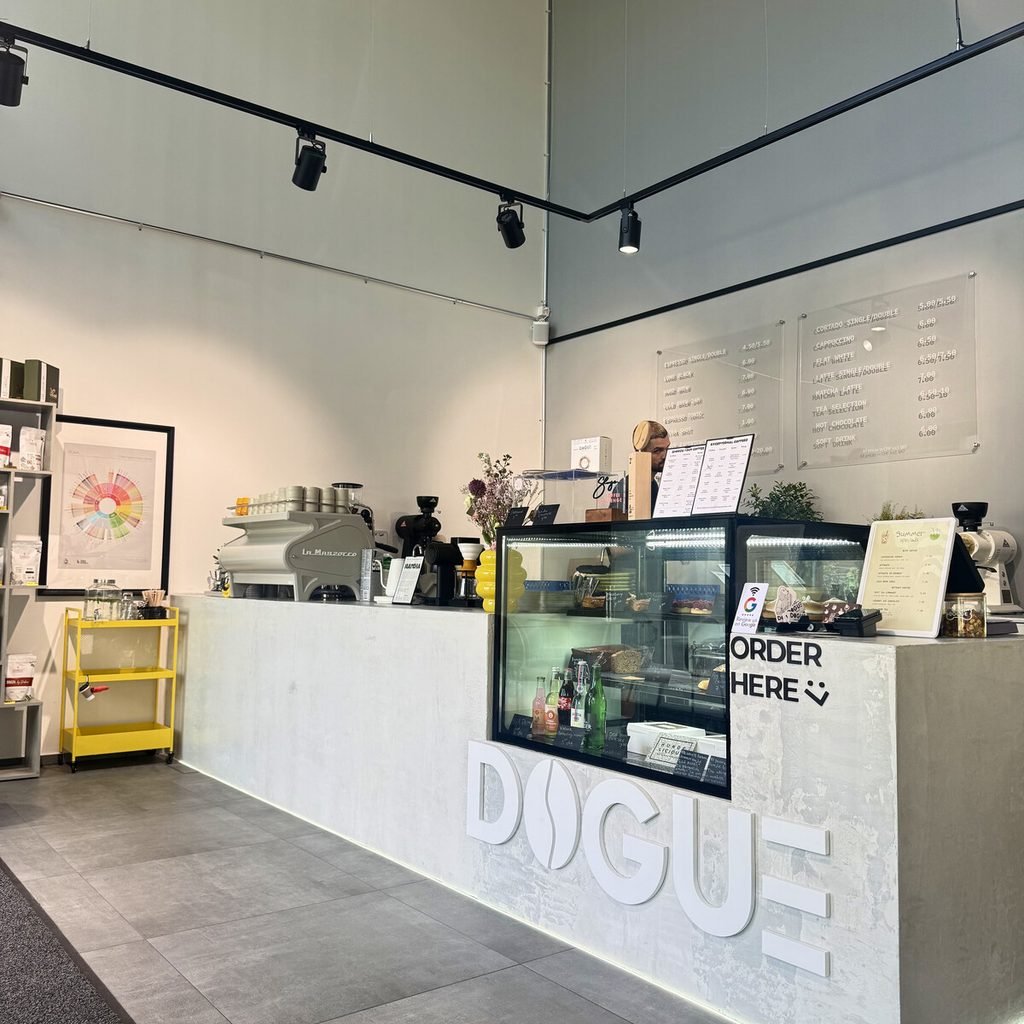 DOGUE coffee studio bar